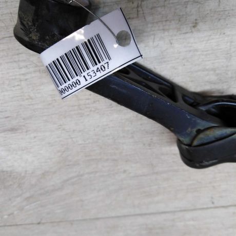 povodok-dvornika-pravyi-toyota-rav4-art-24539-big-1