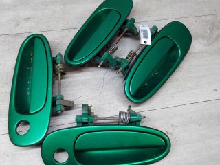 rucka-naruznaia-otkryvaniia-dveri-toyota-rav4-art-24634