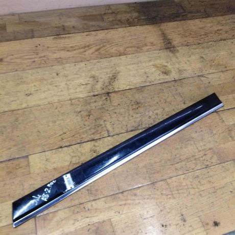 molding-dveri-zadnii-levyi-audi-a8-d2-nakladka-art-25152-big-0