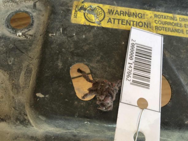 peredniaia-panel-televizor-volvo-s80-art-26431-big-3