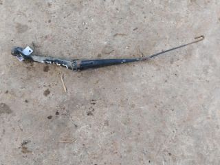 povodok-dvornika-levyi-mitsubishi-galant-7-18i-4g93-art-26804