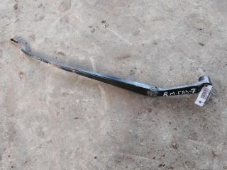 povodok-dvornika-pravyi-mitsubishi-galant-7-art-27407