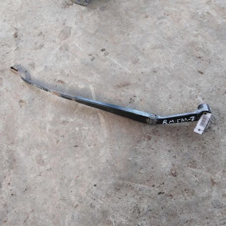 povodok-dvornika-pravyi-mitsubishi-galant-7-art-27407-big-0