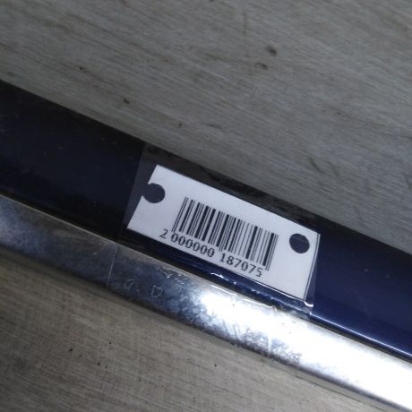 3b0853516c-molding-perednei-pravoi-dveri-volkswagen-passat-b5-gp-xrom-art-27697-big-1