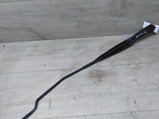 povodok-dvornika-pravyi-lada-kalina-art-28012