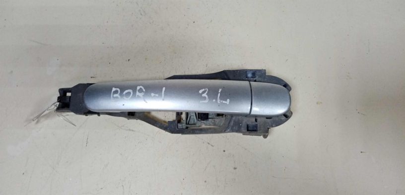 rucka-naruznaia-otkryvaniia-dveri-volkswagen-bora-art-28285-big-0