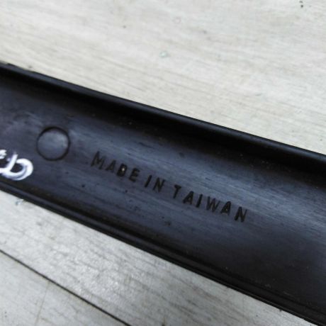 nakladka-bampera-levaia-ford-focus-1-rest-art-29748-big-2