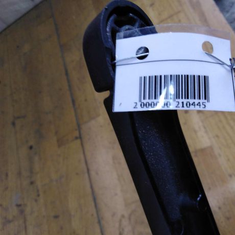 povodok-dvornika-pravyi-volvo-xc90-art-30164-big-1