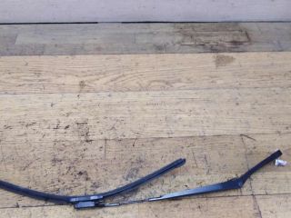 povodok-dvornika-levyi-volkswagen-passat-b6-art-30165