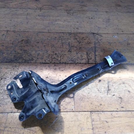 panel-centralnaia-televizora-peredniaia-panel-volkswagen-touareg-rest-art-32778-big-0