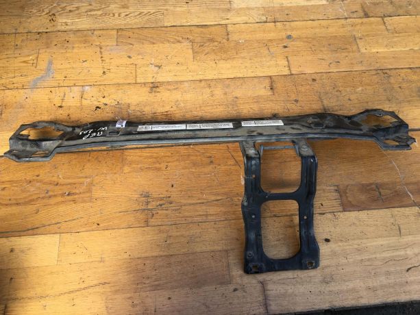 peredniaia-panel-ramka-televizor-mercedes-w203-do-rest-art-33491-big-0