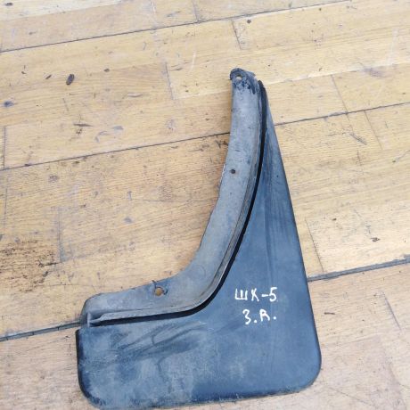 bryzgovik-zadnii-pravyi-renault-megane-art-34607-big-0