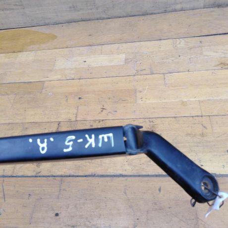 povodok-dvornika-pravyi-skoda-octavia-tour-art-34621-big-1