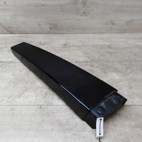 nakladka-naruznaia-perednei-stoiki-volkswagen-polo-sedan-art-35356-big-0