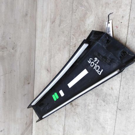 nakladka-naruznaia-perednei-stoiki-volkswagen-polo-sedan-art-35356-big-2