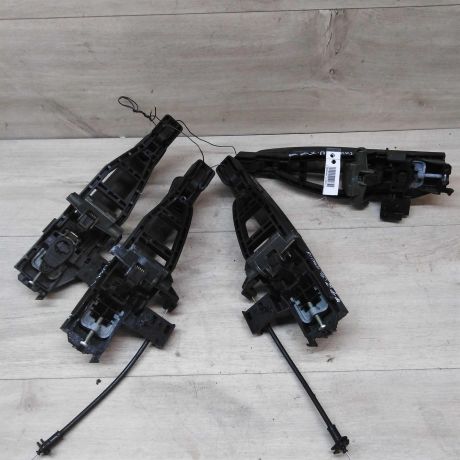 rucka-naruznaia-otkryvaniia-dveri-ford-focus-2-do-restailing-1-stuka-art-35861-big-0