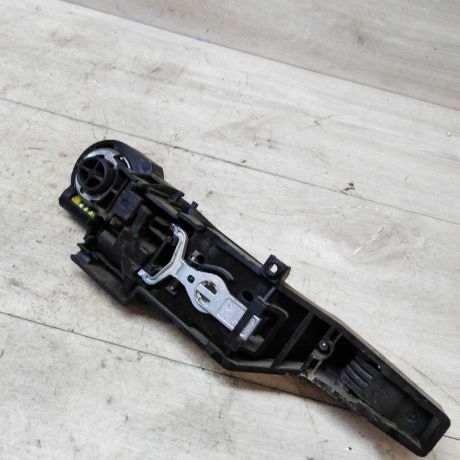 rucka-naruznaia-otkryvaniia-dveri-renault-sandero-1-art-36576-big-1