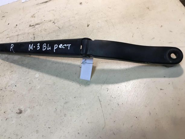 povodok-dvornika-pravyi-mazda-3-bl-rest-sedan-art-37169-big-1