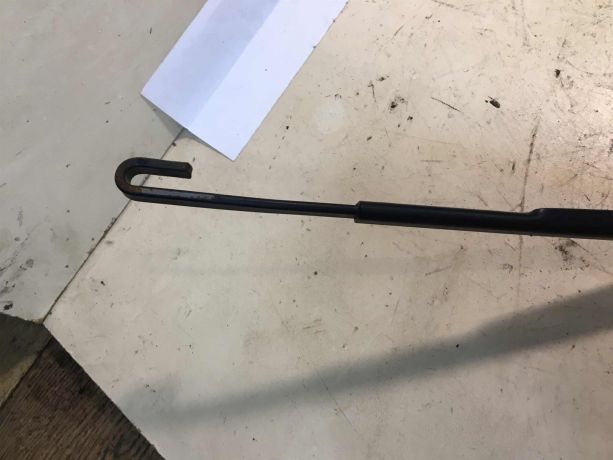 povodok-dvornika-pravyi-mazda-3-bl-rest-sedan-art-37169-big-2