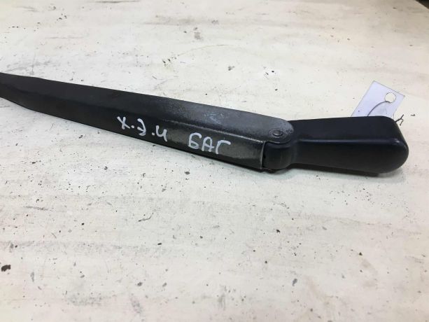 povodok-dvornika-kryski-bagaznika-hyundai-elantra-3-xd-2-rest-art-37311-big-2