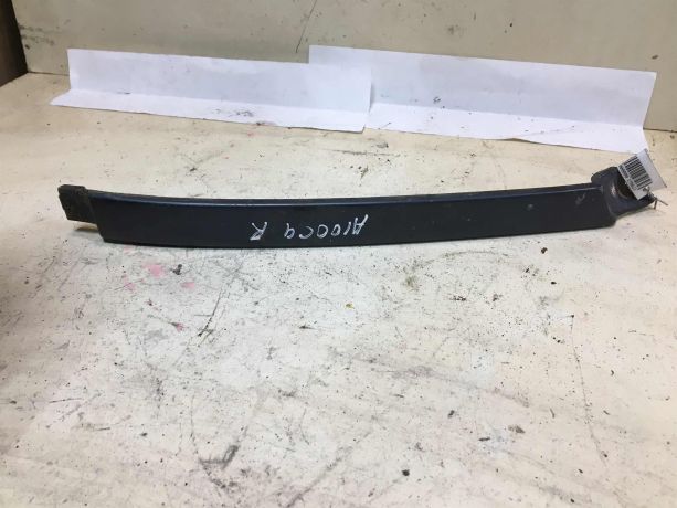 nakladka-pravaia-pod-faru-us-resnicka-audi-100-c4-art-37827-big-0