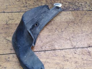 bryzgovik-perednii-levyi-toyota-corolla-ix-e120-e130-rest-xetcbe-art-37981