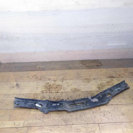 panel-peredniaia-audi-100-c4-verxniaia-cast-audi-a6-c4-televizor-art-38921-big-0