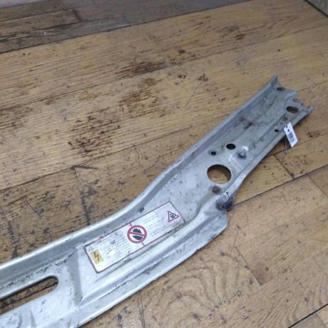 panel-peredniaia-audi-100-c4-verxniaia-cast-audi-a6-c4-televizor-art-38922-big-0