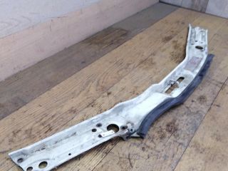 panel-peredniaia-audi-100-c4-verxniaia-cast-audi-a6-c4-televizor-art-38936