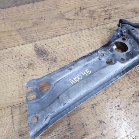 panel-peredniaia-audi-100-c4-verxniaia-cast-audi-a6-c4-televizor-art-38936-big-2