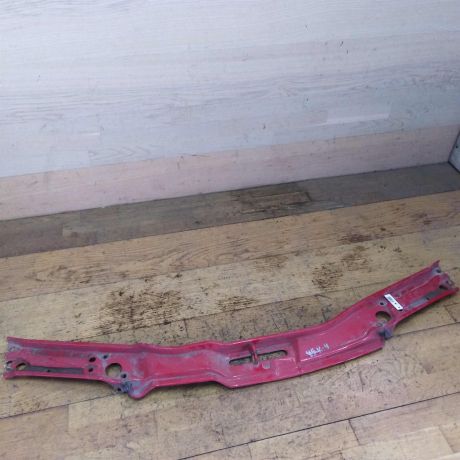 panel-peredniaia-audi-100-c4-verxniaia-cast-audi-a6-c4-televizor-art-38939-big-0