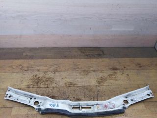 panel-peredniaia-audi-100-c4-verxniaia-cast-audi-a6-c4-televizor-art-38970