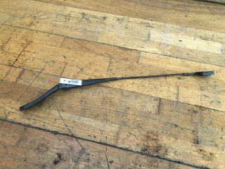 povodok-dvornika-pravyi-ford-mondeo-4-16i-rest-art-39101