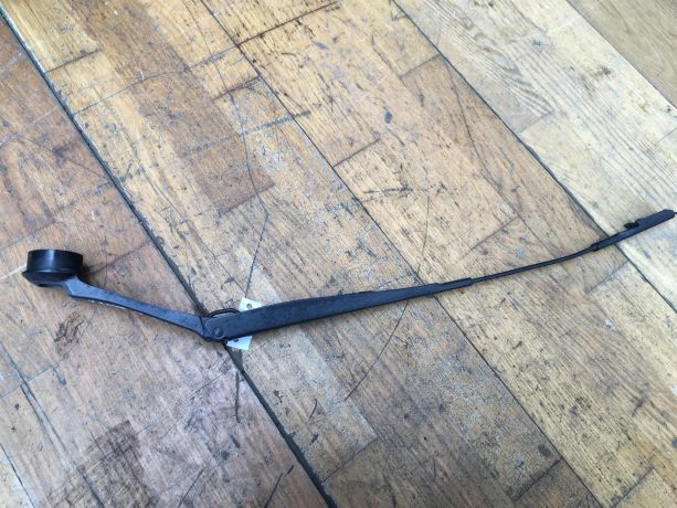 povodok-dvornika-pravyi-ford-fusion-usa-ford-mondeo-5-se-ecoboost-art-39564-big-0