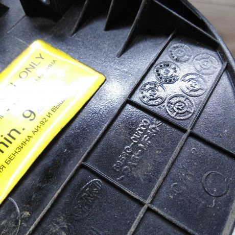 liucok-benzobaka-hyundai-solaris-art-39672-big-3