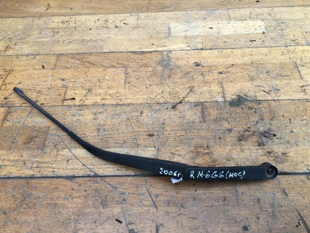 povodok-dvornika-pravyi-mazda-6-gg-art-40079-big-0