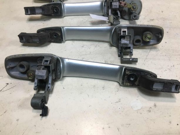 rucka-naruznaia-otkryvaniia-dveri-mazda-6-gg-art-40139-big-2