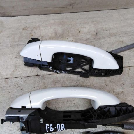 rucka-naruznaia-otkryvaniia-dveri-volkswagen-golf-6-art-41016-big-1