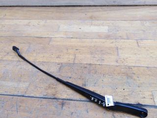 povodok-stekloocistitelia-perednii-pravyi-volkswagen-passat-b7-art-41317