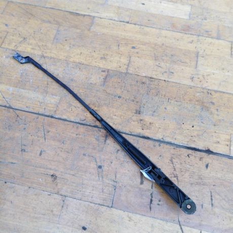 povodok-stekloocistitelia-perednii-pravyi-volkswagen-passat-b7-art-41317-big-3