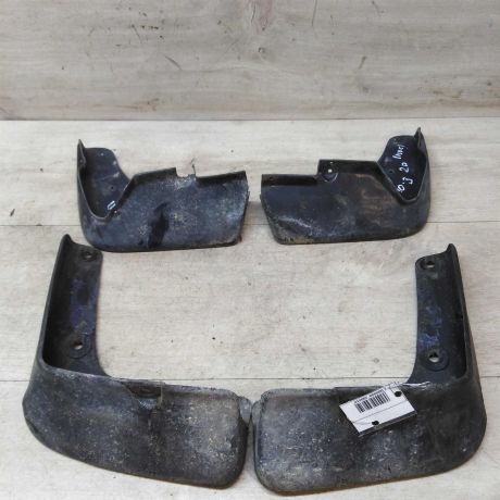 bryzgovik-komplekt-hyundai-accent-ii-art-41939-big-0