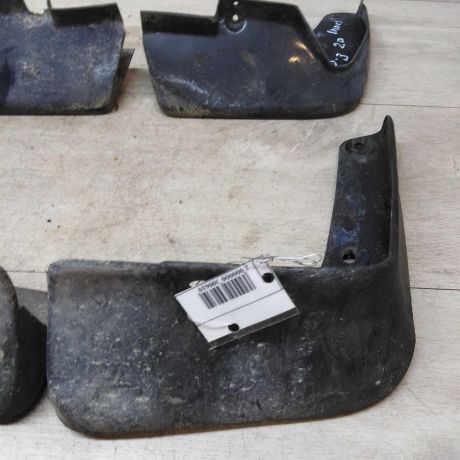 bryzgovik-komplekt-hyundai-accent-ii-art-41939-big-2