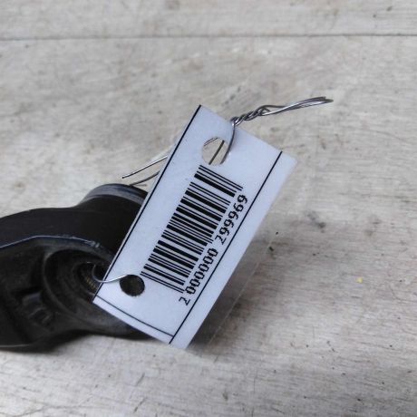 povodok-stekloocistitelia-pravyi-toyota-rav4-ii-xa20-art-42080-big-1