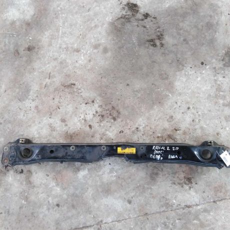 peredniaia-panel-televizor-verxniaia-cast-toyota-rav4-ii-xa20-art-42329-big-2