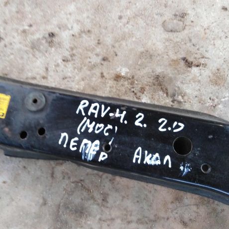 peredniaia-panel-televizor-verxniaia-cast-toyota-rav4-ii-xa20-art-42329-big-4