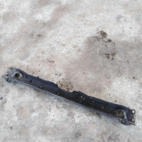 peredniaia-panel-televizor-verxniaia-cast-toyota-rav4-ii-xa20-art-42329-big-0