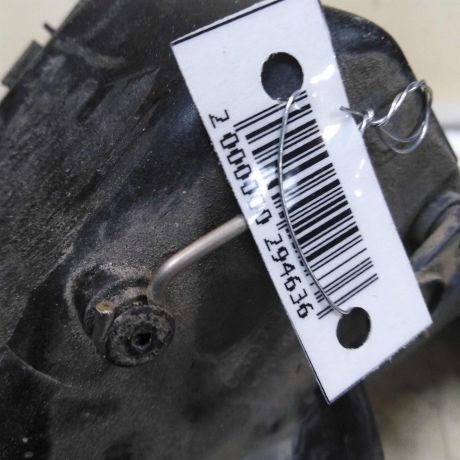 liucok-benzobaka-ford-focus-2-rest-universal-art-42885-big-3