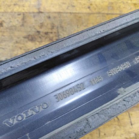 molding-dveri-perednii-pravyi-niznii-volvo-xc90-rest-art-43255-big-3