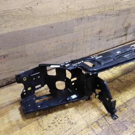 peredniaia-panel-televizor-volvo-xc90-rest-art-43370-big-3