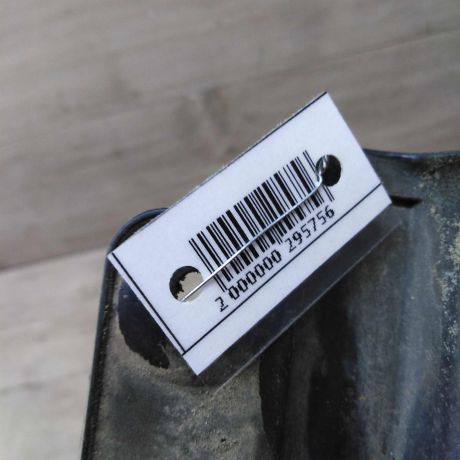 bryzgovik-zadnii-pravyi-volvo-xc90-rest-art-43389-big-3